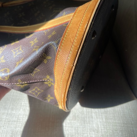 Authentic Louis Vuitton vintage bucket bag large FL0060 (F1027) - Picture 9 of 16